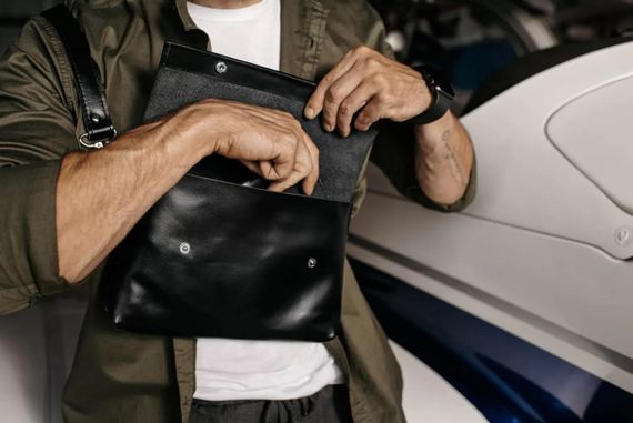 Шкіряна поясна сумка Skin and Skin Crossbody Bag L Чорна (WB02BL) | Зображення 8