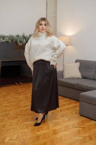 Женская шелковая юбка миди больших размеров BR250 цвет черный, размер 60/62