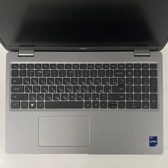 Ультрабук Б-клас Dell Latitude 5530 / 15.6" (1920x1080) IPS / Intel Core i5-1250P (12 (16) ядер по 1.2 - 4.4 GHz) / 16 GB DDR4 / 256 GB SSD / Intel Iris Xe Graphics / WebCam / HDMI б/в + Подарунок Бездротова миша / USB | Зображення 2