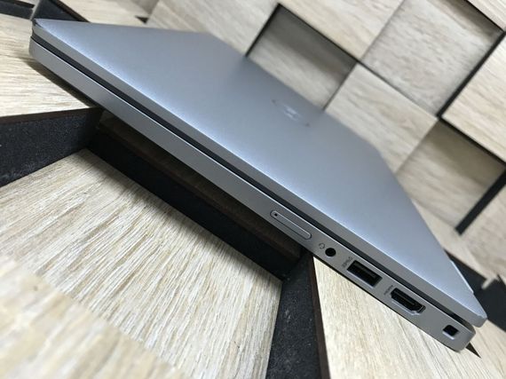 Ультрабук Б-класс Dell Latitude 5320 / 13.3" (1920x1080) IPS / Intel Core i5-1135G7 (4 (8) ядра по 2.4 - 4.2 GHz) / 8 GB DDR4 / 256 GB SSD M.2 / Intel Iris X Graphics / WebCam / Windows 10 б/у | Зображення 5