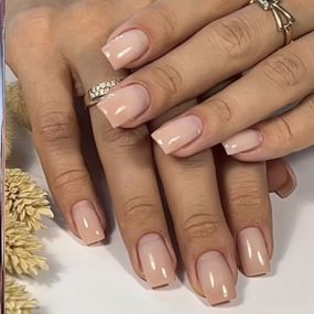Гель для нарощення нігтів Crooz Creamy gel 04 (сіро-молочний) 15мл