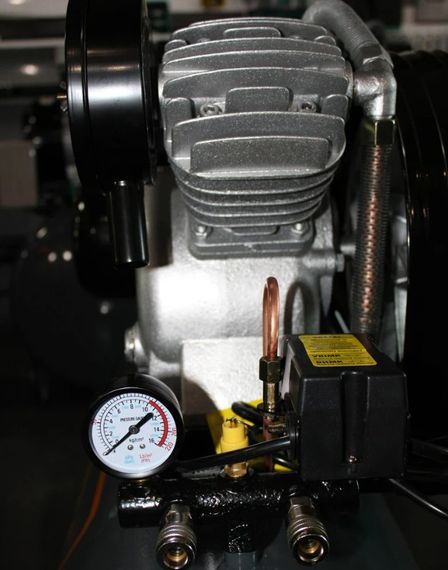 Поршневий повітряний компресор 100 л GTM KCJ2070-100L ремінний | Зображення 3