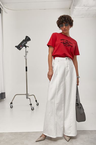 Жіноча футболка з оксамитовим написом - темно-червоний цвет, ONE SIZE (є розміри) | Зображення 2