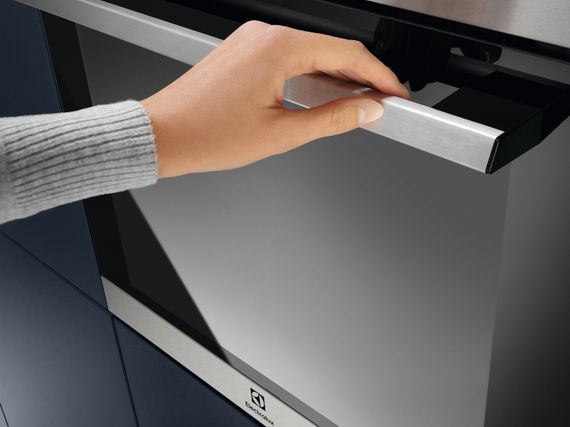 Духова шафа електрична Electrolux , 65л (EOF3H40BX) | Зображення 3