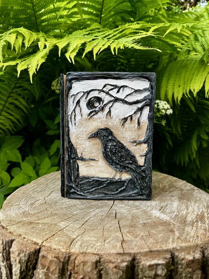 Блокнот A5 з епоксидної смоли "Ворон і Місяць" — готичний записник у стилі фентезі