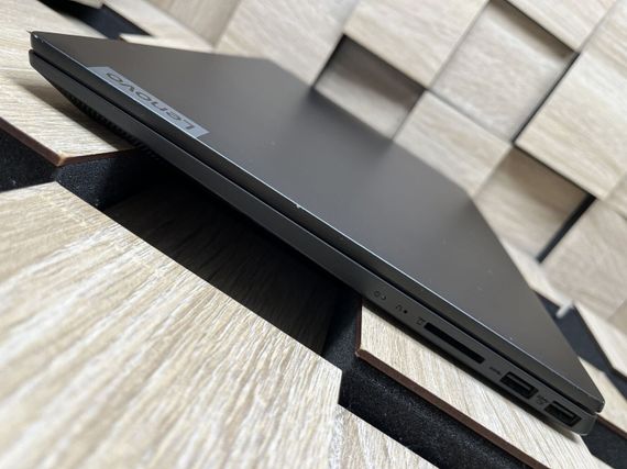 Ноутбук Б-класс Lenovo IdeaPad S340-15IIL / 15.6" (1920x1080) TN / Intel Core i7-1065G7 (4 (8) ядер по 1.3 - 3.9 GHz) / 8 GB DDR4 / 480 GB SSD / Intel Iris Plus Graphics / WebCam / HDMI б/у | Зображення 5