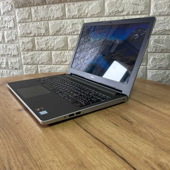Ноутбук Dell Inspiron 5559 15,6" HD i7 6500U 8Gb SSD 500Gb Radeon R5 Б/В | Зображення 4