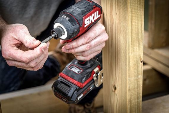 Гвинтоверт акумуляторний безщітковий ударний, SKIL 3225 CA Compact + енергокомплект 3110 АА 11072000202 (акумулятор 2,5 Ah, зарядний пристрій) промо-комплект | Зображення 5