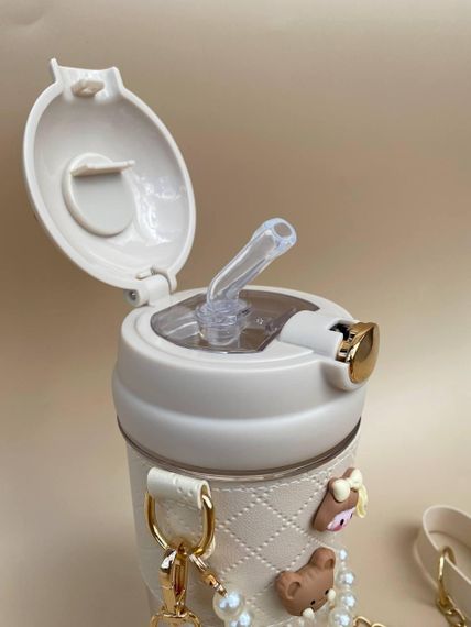 Дитяча пляшка для води  з ремінцем і стікерами  бежевого кольору 580 мл | Зображення 2