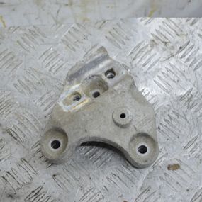 Кронштейн КПП 1.4 / 1.6 HDI Peugeot 207 2006-2012 Кріплення опори коробки передач Пежо 207 326B42