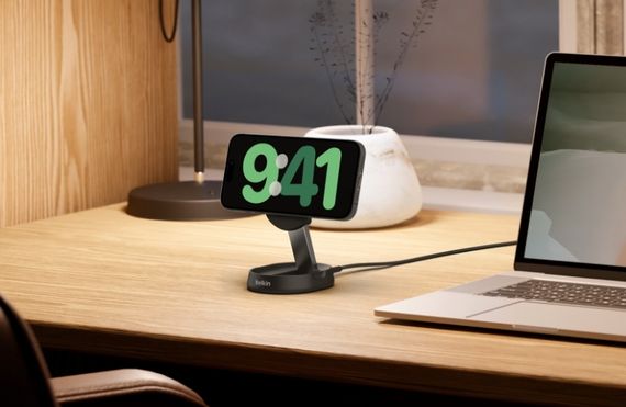 Зарядний пристрій Belkin бездротовий 15Вт Magnetic Stand Qi2, чорний (WIA008BTBK) | Зображення 1
