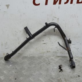 Трубка охолоджувальної рідини 2.4 D Volkswagen Transporter 1990-2003 Патрубок охолодження Фольксваген 074121065L