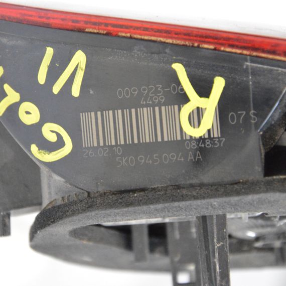 Ліхтар задній правий внутрішній Volkswagen Golf VI 2008-2013 Фара кришки багажника Фольксваген 5K0945094AA | Зображення 2