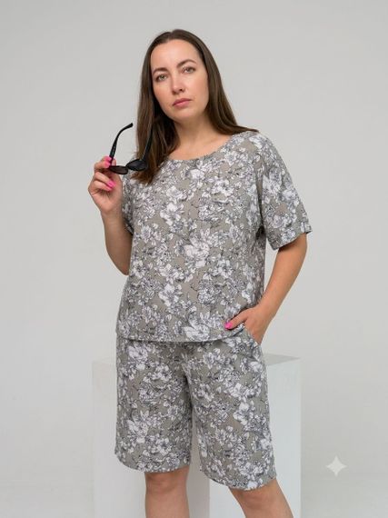 Літній жіночий костюм зі стрейчевого льону Oversize, футболка + шорти М
