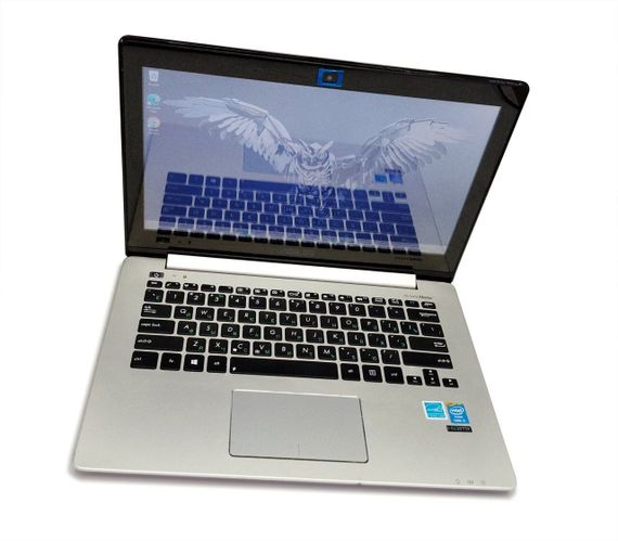 Ультрабук Б-класс Asus Q301L / 13.3" (1366x768) TN Touch / Intel Core i5-4200U (2 (4) ядра по 1.6 - 2.6 GHz) / 12 GB DDR3 / 256 GB SSD / Intel HD Graphics 4400 / WebCam б/у | Зображення 1