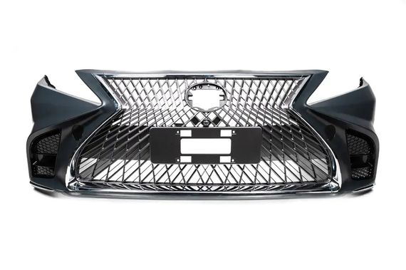 Передний бампер Lexus LS style в сборе для Toyota Camry 2018-2023 гг