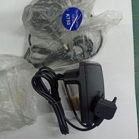 Мережевий зарядний пристрій Sony Ericson K750