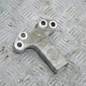 Кронштейн подушки двигуна Peugeot 207 2006-2009 Опора кріплення мотора Пежо 207 9680138380