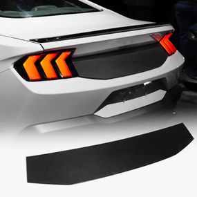 Накладка на кришку багажника (Карбон) для Ford Mustang 2024- рр