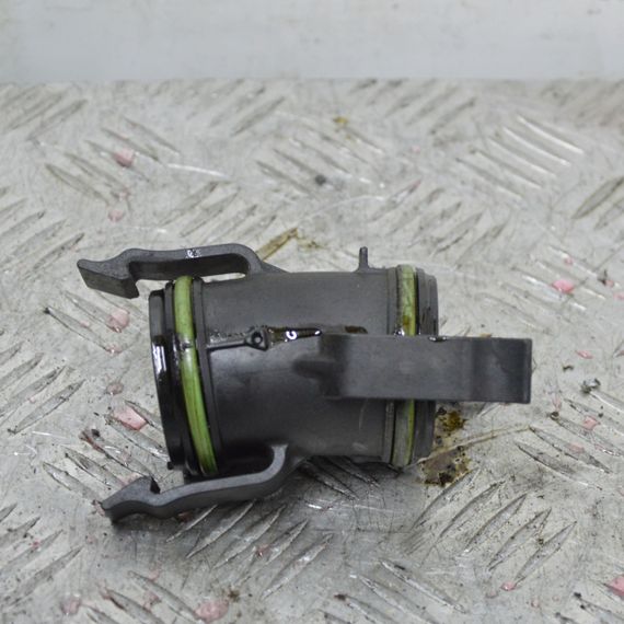 Фланець турбіни 1.0 TSI Volkswagen Golf VII Polo Патрубок повітря від турбіни до радіатора Фольксваген 04E145875G | Зображення 2