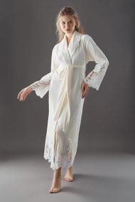 Жіночий халат Nusa 0383 довгий, велюровий з мереживом, кремовий XL