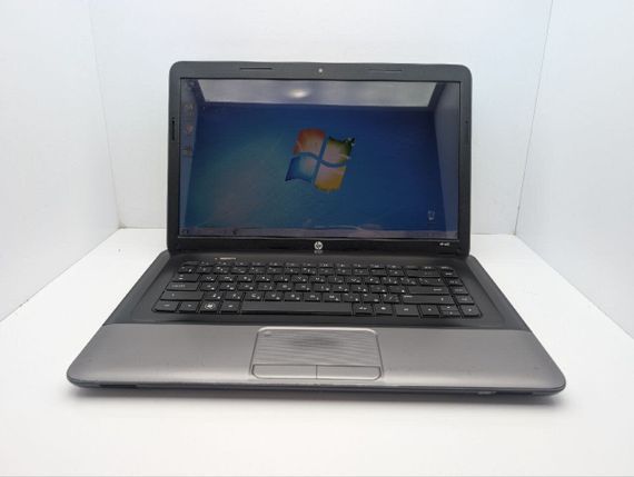 Ноутбук HP 655 / 15.6" (1366x768) TN / AMD E2-1800 (2 ядра по 1.7 GHz) / 6 GB DDR3 / 320 GB HDD / AMD Radeon HD 7340 Graphics / WebCam / DVD-ROM б/у | Зображення 1