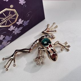 Колекційна фігурка зі стразами Frog 11 см