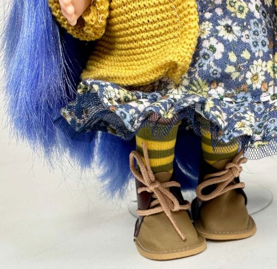 Лялька Міа Іспанська Вінілова Велика Дівчинка з Синім Волоссям Mia Україна Nines d`Onil 30 см | Зображення 3