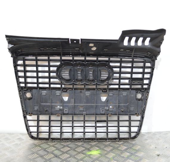 Решітка радіатора Audi A4 B7 S-Line 2004-2008 Решітка переднього бампера Ауді а4 б7 8E0853651M | Зображення 3