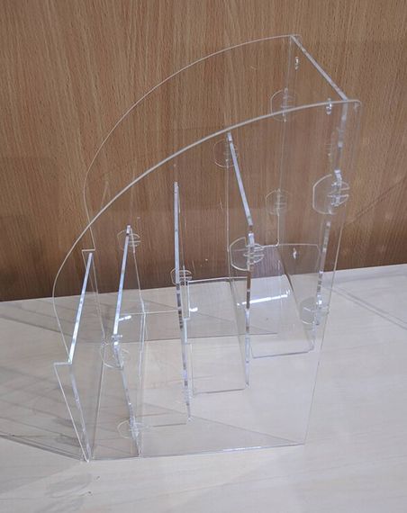 Подставка под листовки, буклеты, из акрила, 4 отделения Прозрачный | Зображення 1