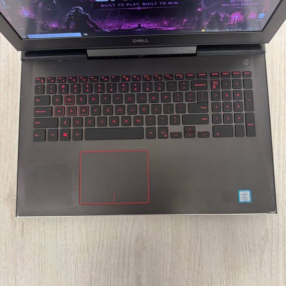 Ігровий ноутбук Б-клас Dell Inspiron Gaming 7577 / 15.6" (1920x1080) IPS / Intel Core i7-7700HQ (4 (8) ядра по 2.8 - 3.8 GHz) / 8 GB DDR4 / 256 GB SSD / nVidia GeForce GTX 1060 Max-Q, 6 GB GDDR5, 192-bit / WebCam б/в | Зображення 3
