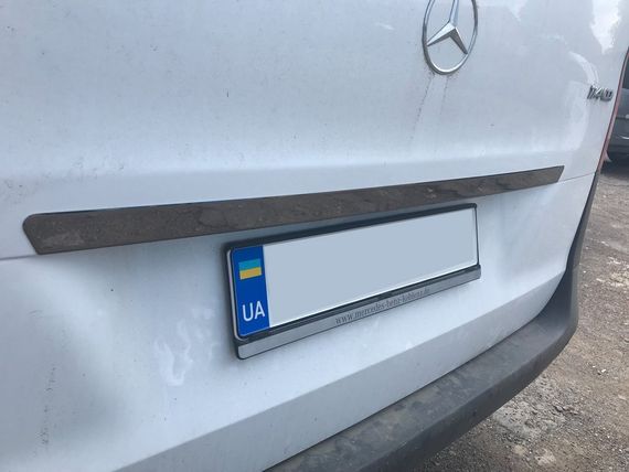 Планка над номером BlackChrome (нерж) для Mercedes Vito / V W447 2014-2024 рр | Зображення 3