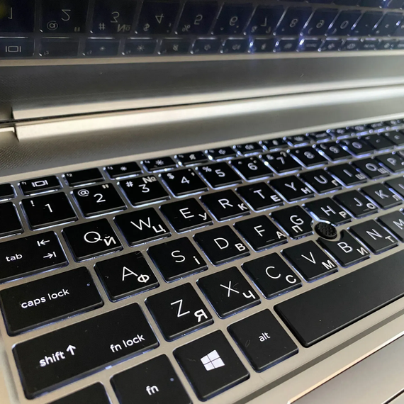 Ультрабук Б-клас HP EliteBook 850 G8 / 15.6" (1920x1080) IPS / Intel Core i5-1145G7 (4 (8) ядра по 2.6 - 4.4 GHz) / 16 GB DDR4 / 256 GB SSD / Intel Iris Xe Graphics / USB Type-C / WebCam / TouchID б/в + Подарунок Бездротова миша / USB | Зображення 4