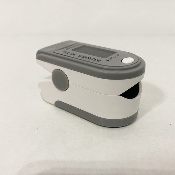Пульсоксиметр FINGERTIP PULSE CE-115 Oximeter SP07