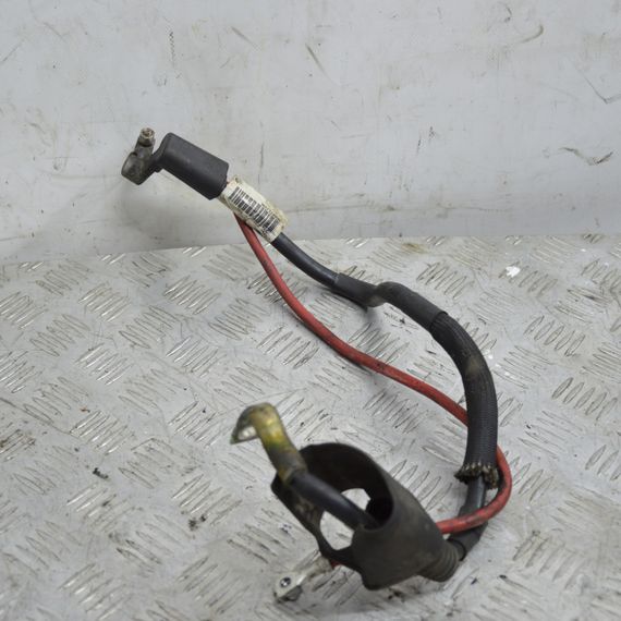 Клема акумулятора плюс Volkswagen Passat B6 Golf V 2005-2010 Провід АКБ плюсовий Фольксваген 1K0971228L | Зображення 1