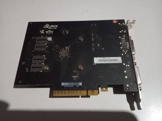 Дискретная видеокарта nVidia GeForce GT 710, 2 GB DDR3, 64-bit / 2x DVI, 1x HMDI б/у | Зображення 3