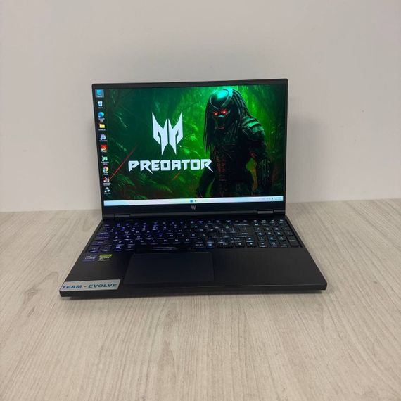 Игровой ноутбук Б-класс Acer Predator Helios 16 PH16-71 / 16" (2560x1600) IPS / Intel Core i9-13900HX (24 (32) ядер по 2.2 - 5.4 GHz) / 16 GB DDR5 / 512 GB SSD / nVidia GeForce RTX 4080, 12 GB GDDR6, 192-bit / WebCam б/у | Зображення 1