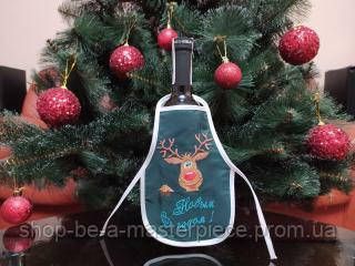 Новогодний фартук зеленый для алкоголя Олень (00009)
