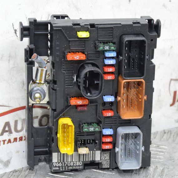 Блок запобіжників BSM L11 Peugeot 307 2001-2008 Модуль БСМ Пежо 307 9661708280