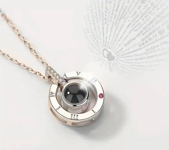 New Кулон подвеска с проекцией I love you Я тебя люблю на 100 языках мира в форме сердца | Зображення 7