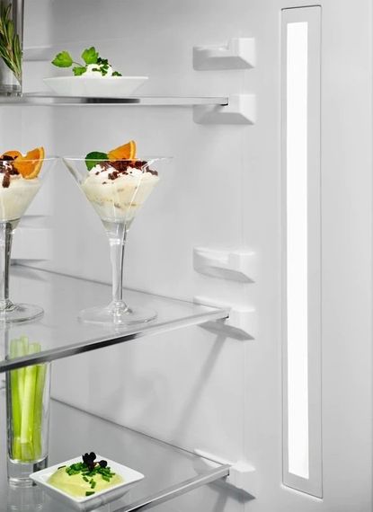 Холодильник Electrolux з нижн. мороз. RNT7ME34G1 | Зображення 5