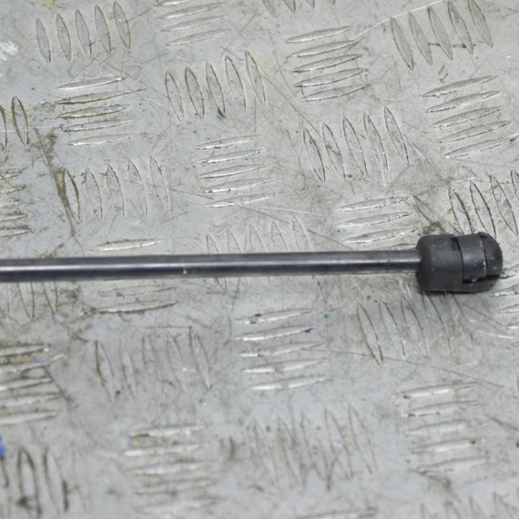 Амортизатор кришки багажника Renault Clio III 2007-2014 Газова пружина багажника Рено Кліо 3 8200583852 | Зображення 2