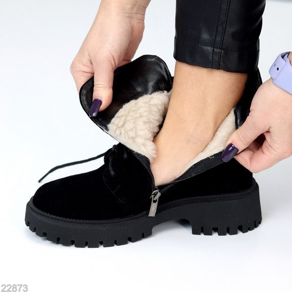 Круті зимові чорні черевики натуральна замша стильний декор | Зображення 6