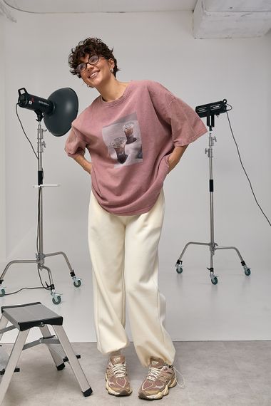 Оверсайз футболка з принтом "Coffee Cups" - пудра цвет, ONE SIZE (є розміри) | Зображення 3