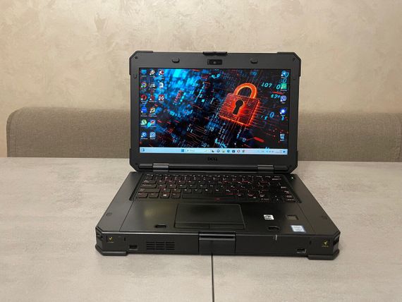 Защищенный ноутбук Dell Latitude 5424 Rugged / 14" (1920x1080) IPS Touch / Intel Core i5-8350U (4 (8) ядра по 1.7 - 3.6 GHz) / 16 GB DDR4 / 256 GB SSD M.2 / Intel UHD Graphics 620 / WebCam / Fingerprint б/у | Зображення 1