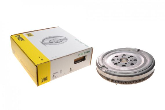 Демпфер зчеплення Audi Q3 VW Passat B8, 2.0 TDI 11-18, 88 100 110 135kw 415 0894 10