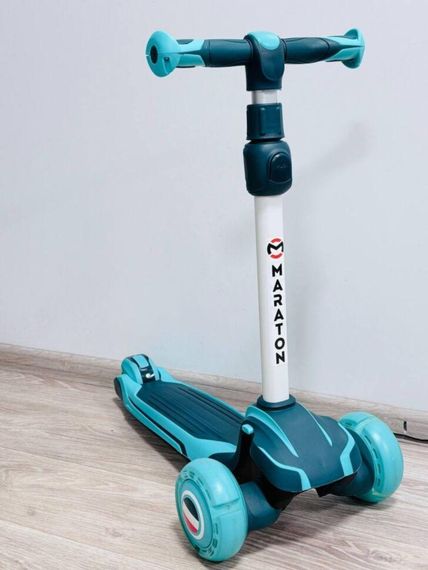 Дитячий триколісний самокат Maraton Global |  Складаний, світні колеса, підшипники ABEC-7, широка дека Блакитний | Зображення 1