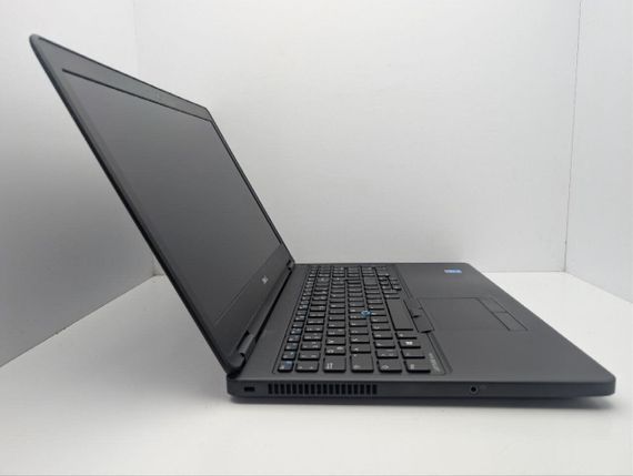 Ноутбук Dell Latitude E5550 / 15.6" (1920x1080) TN / Intel Core i3-5010U (2 (4) ядра по 2.1 GHz) / 8 GB DDR3 / 120 GB SSD / Intel HD Graphics 5500 / WebCam б/у | Зображення 3