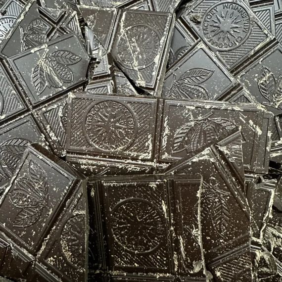 Шоколад чорний MIR CHOCOLATE 58%, ламана плитка (на вагу)