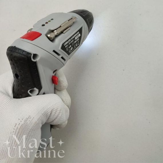 Акумуляторна викрутка 4.8В з насадками у валізі XPRO (43442-_502) | Зображення 1